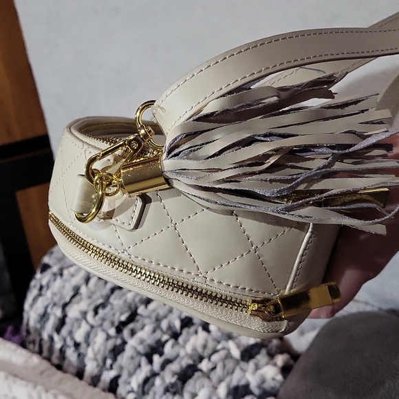 Joy & Iman Cream Quilted Crossbody Bag - Picture 7 of 15